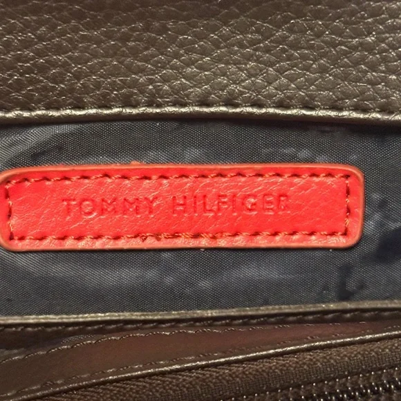 Tommy Hilfiger Brown and White Patterned Tote - Picture 5 of 10